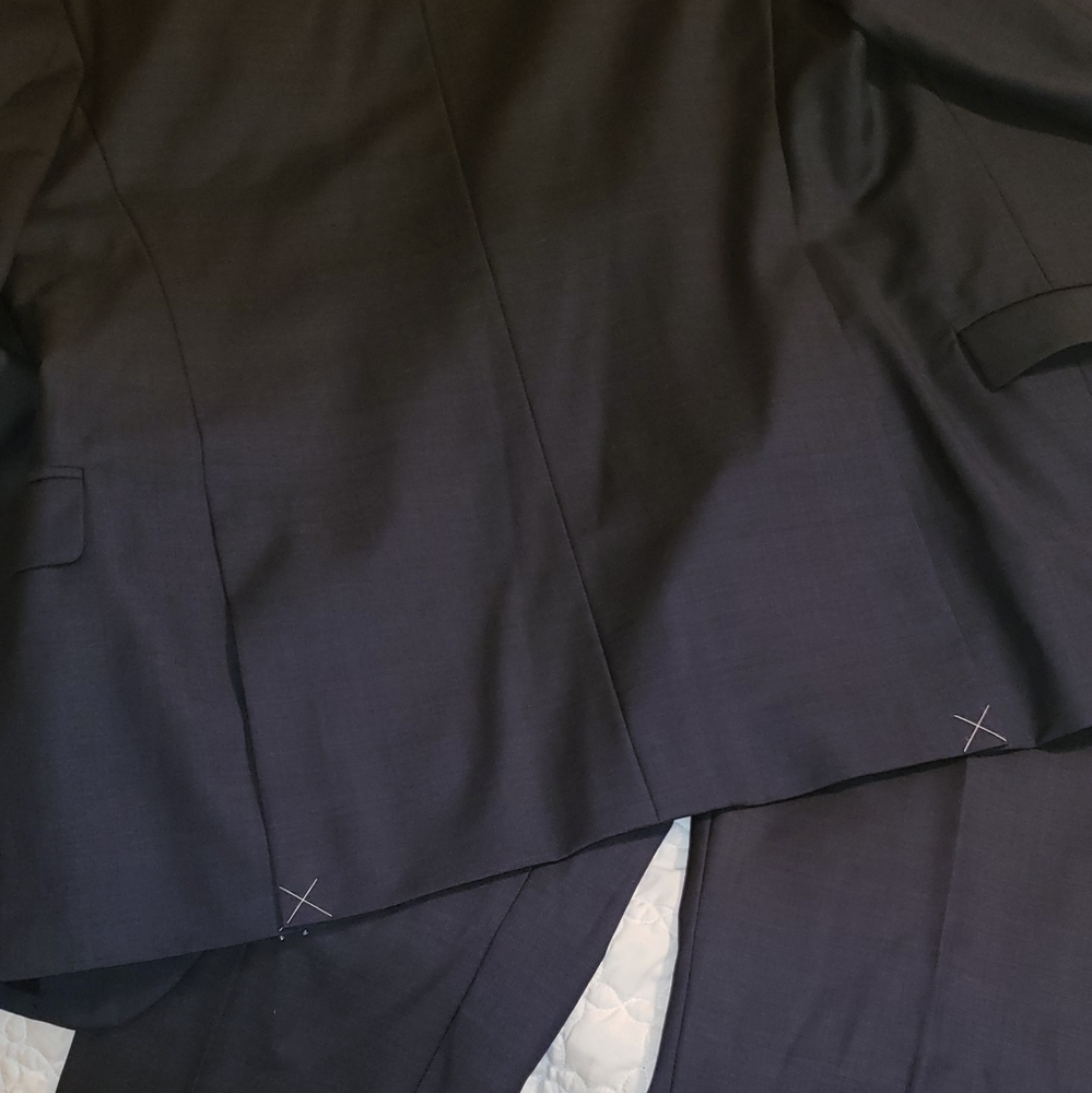 Navy Single-Breasted JosA.Bank Suit